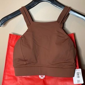 BRAND NEW LULULEMON SPORTS BRA